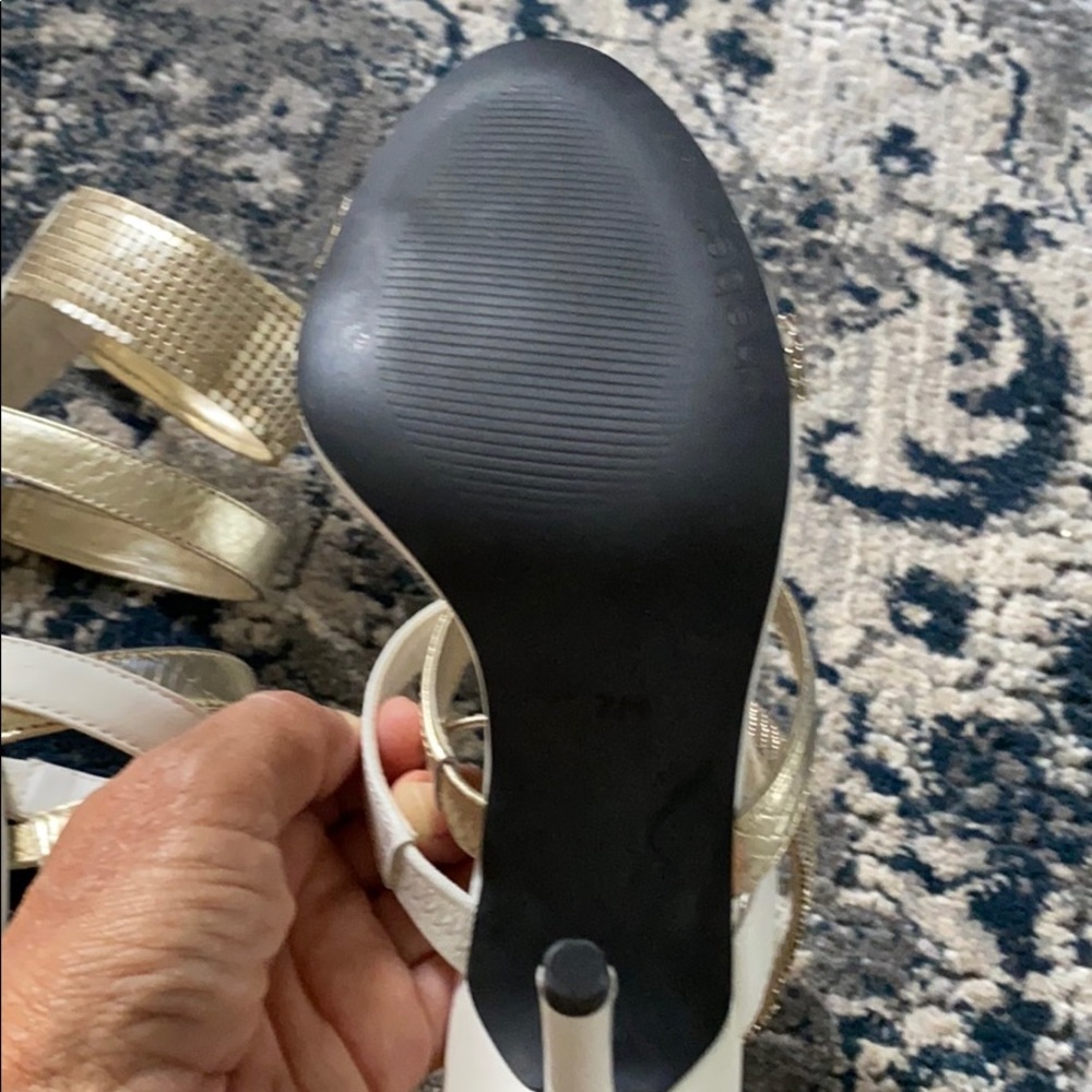 Shoes - Picture 5 of 5